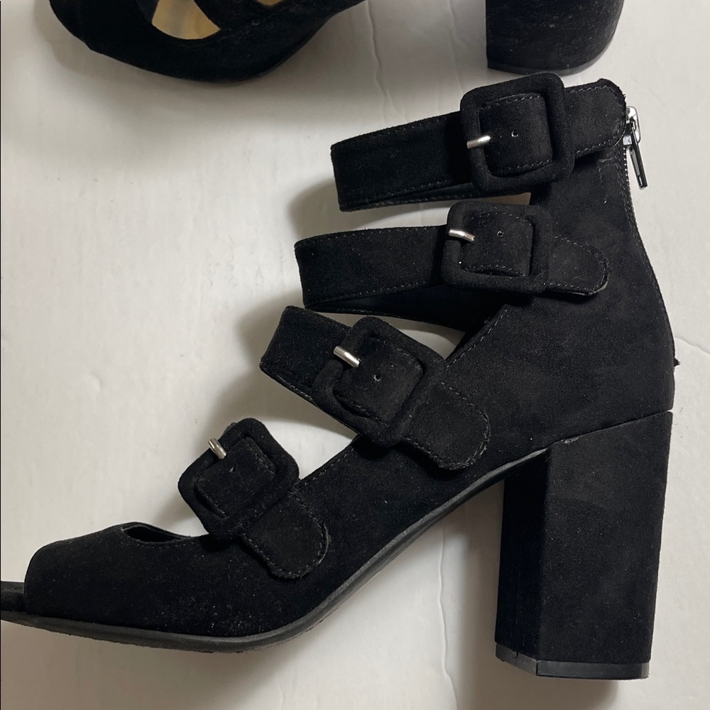 Chinese Laundry Women’s Black velvet Multi-Strap Heels size 6.5 - Picture 12 of 16